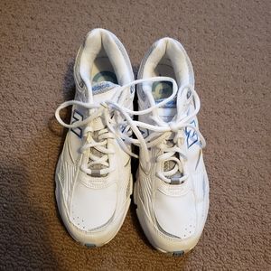 New Balance 650 Women's Size 9.5 Running Shoes